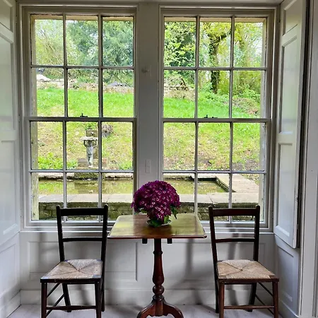 Sherlock Holmes Historic House * إنغيلتون